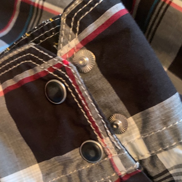 Wrangler Men's Casual Plaid Shirt - Black, Red, and White - Picture 5 of 7